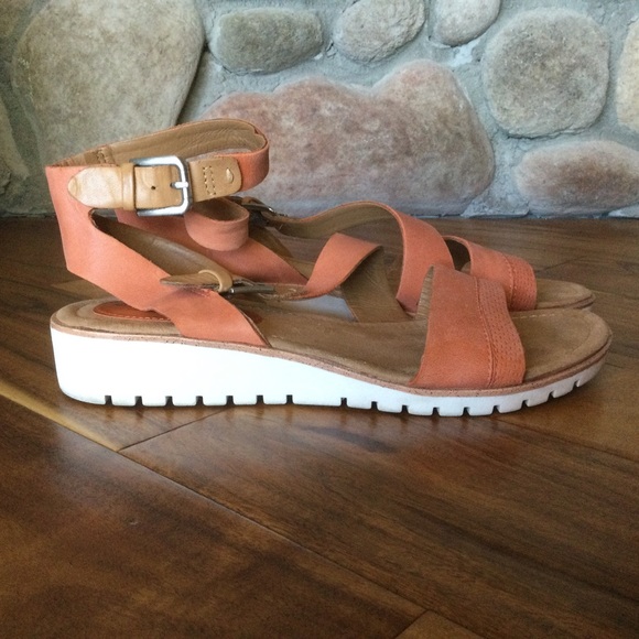 ✔️Comfortiva Ankle Buckle Sandal Size 8 - Picture 3 of 7